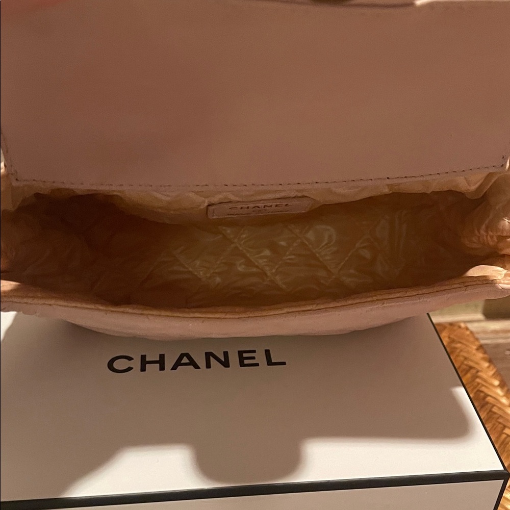 EUC Chanel Pink Quilted Lamskin CC Cosmetic Bag with Chanel Box - Picture 10 of 14